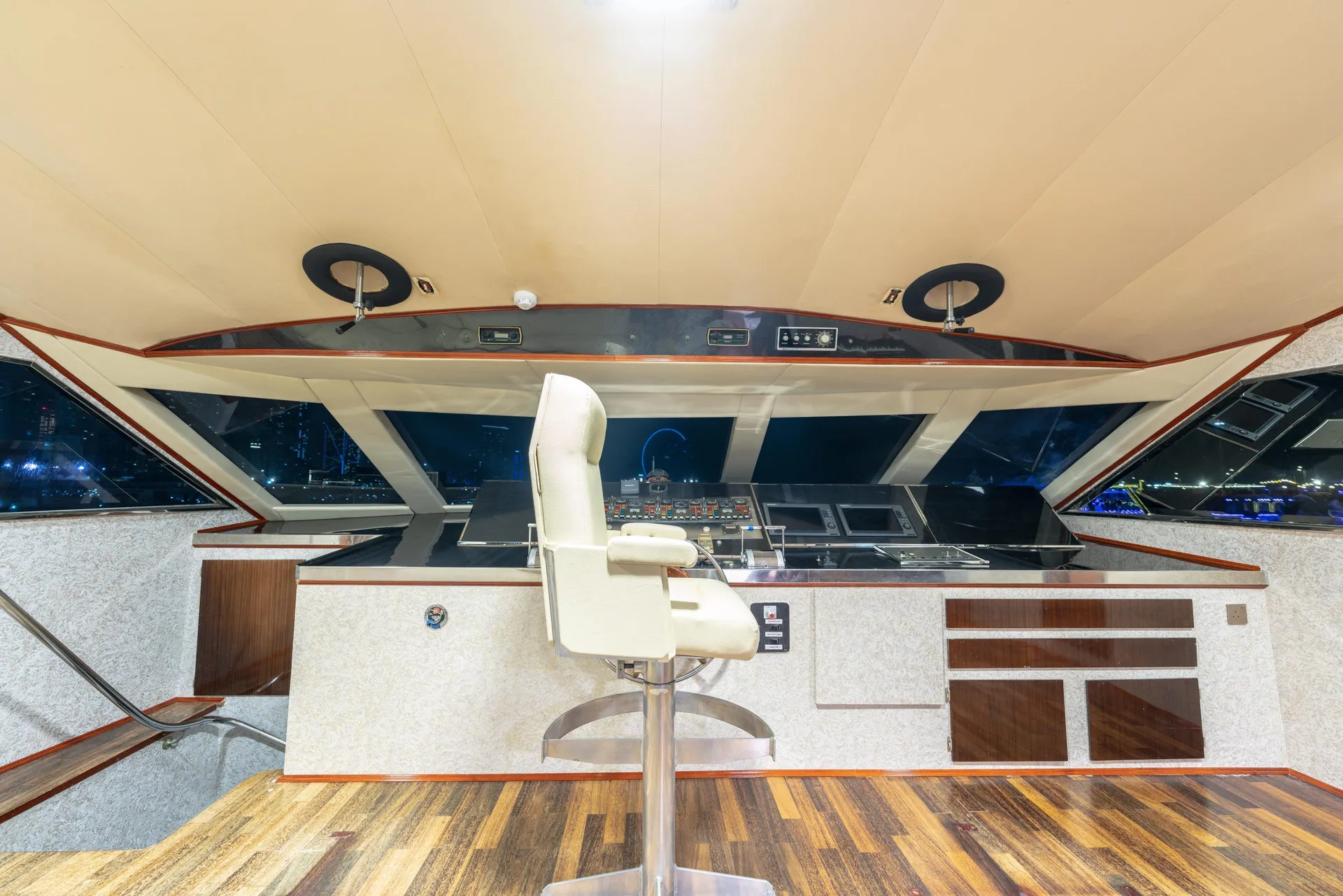 142ft Yacht SEAMASTER 9