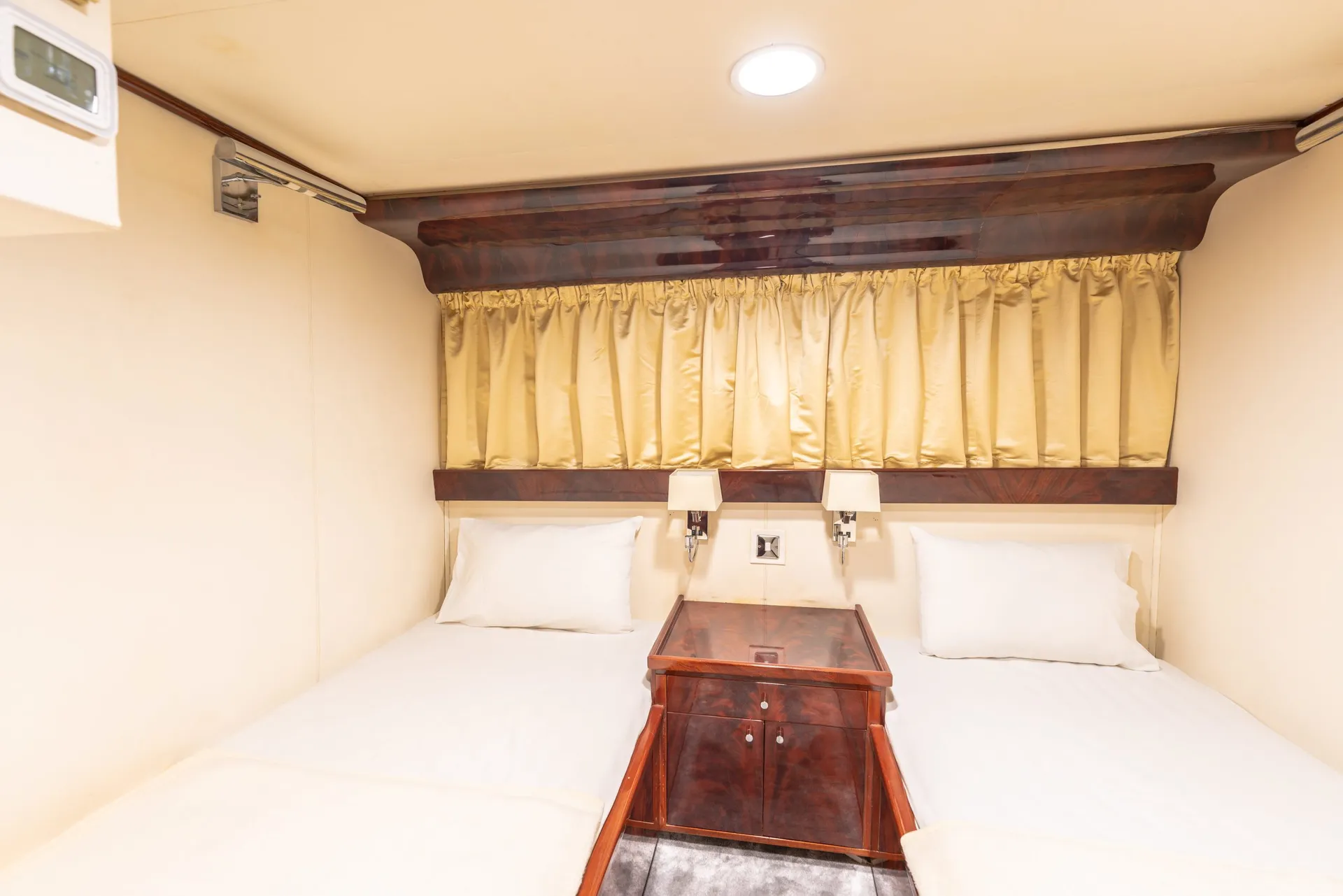 142ft Yacht SEAMASTER 9