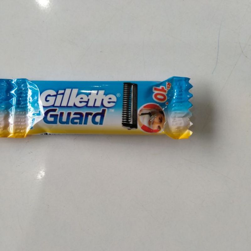 GILLETTE GUARD BLADE