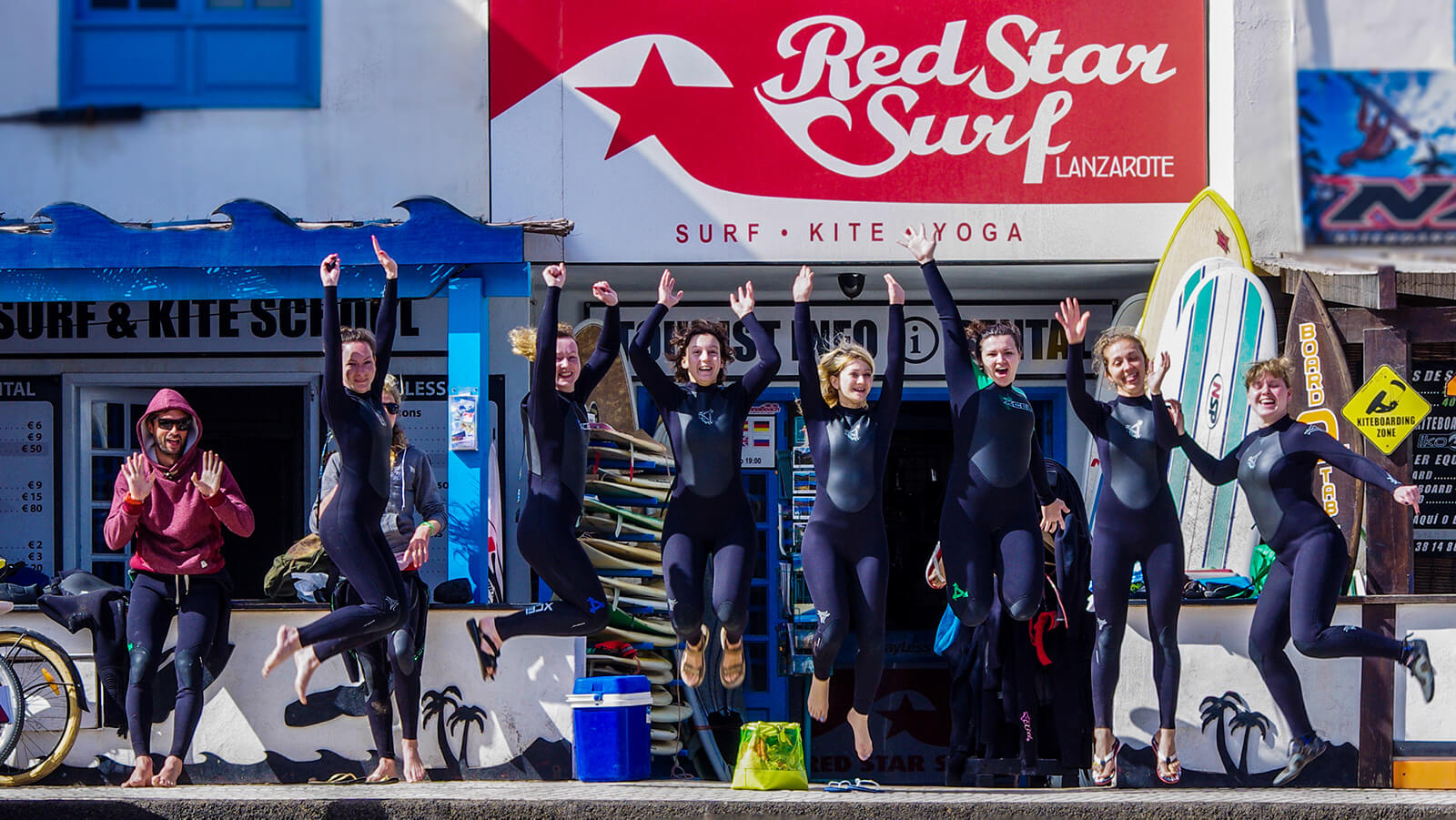 Red Star Surf - Easy Surf Camp