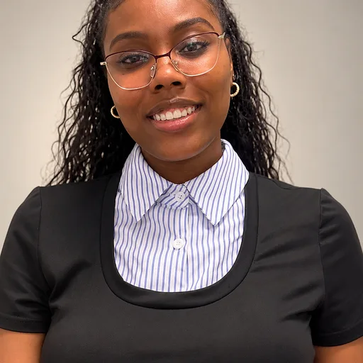 DeWanda, coach
