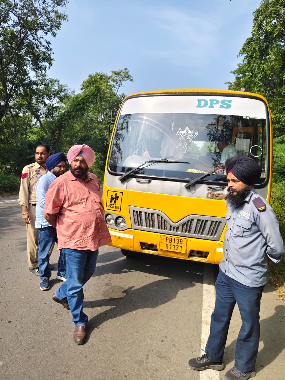 ਟਰੈਫਿਕ ਨਿਯਮਾਂ ਦੀ ਉਲੰਘਣਾ ਕਰਨ ਵਾਲਿਆਂ ਵਿਰੁੱਧ ਆਰ.ਟੀ.ਓ. ਦੀ ਸਖ਼ਤ ਕਾਰਵਾਈ; ਦੋ ਜੁਗਾੜੂ ਰੇਹੜੀਆਂ ਜ਼ਬਤ, ਓਵਰਲੋਡਿੰਗ ਦੇ ਚਲਾਨ