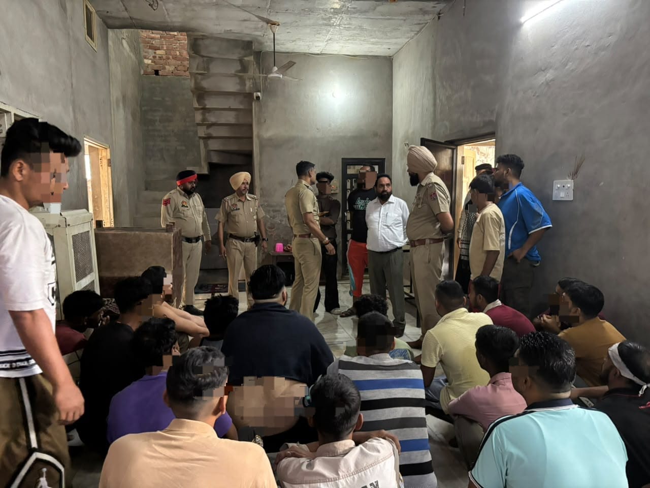 ਮਾਲੇਰਕੋਟਲਾ ਪੁਲਿਸ ਵੱਲੋਂ ਪਿੰਡ ਹਥੋਆ ਵਿਖੇ ਇੱਕ ਹੋਰ ਗੈਰ-ਕਾਨੂੰਨੀ ਨਸ਼ਾ ਛੁਡਾਊ ਕੇਂਦਰ ਦਾ ਪਰਦਾਫਾਸ਼; 49 ਵਿਅਕਤੀਆਂ ਨੂੰ ਛੁਡਵਾਇਆ, ਇੱਕ ਦੋਸ਼ੀ ਗ੍ਰਿਫ਼ਤਾਰ