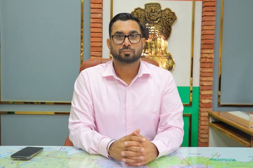ਕਿਸਾਨ ਮੰਡੀਆਂ ਵਿੱਚ 17 ਫ਼ੀਸਦੀ ਤੋਂ ਘੱਟ ਨਮੀ ਵਾਲਾ ਸੁੱਕਾ ਝੋਨਾ ਹੀ ਲਿਆਉਣ: ਡਿਪਟੀ ਕਮਿਸ਼ਨਰ