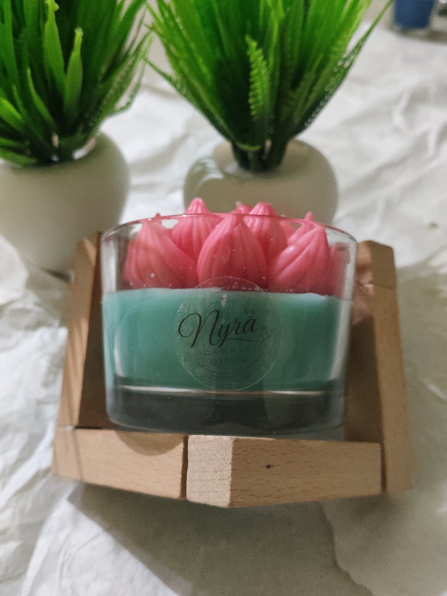 Lotus Jar