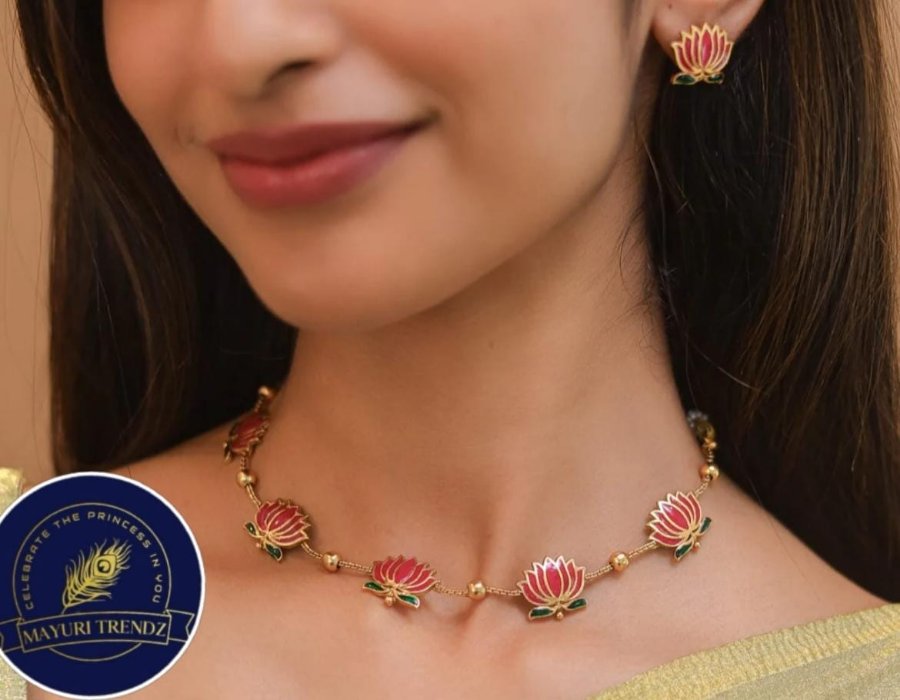Lotus single line necklace with earrings
