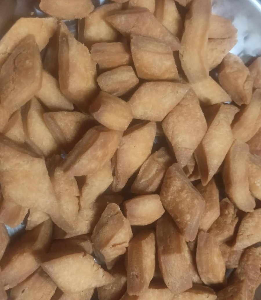 Shakarpara or Mitha Para