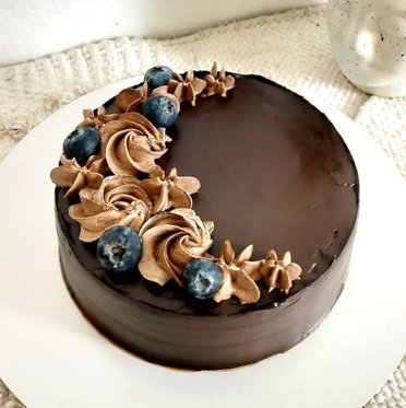 Chocolate Truffle with Berry