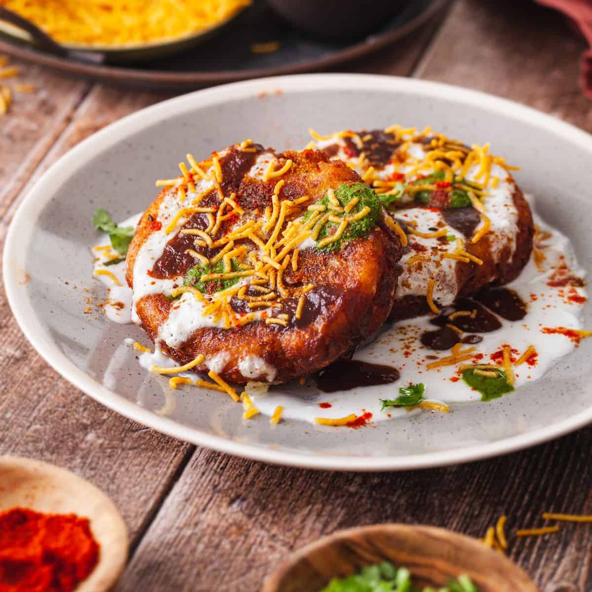 Allo tikki Chaat