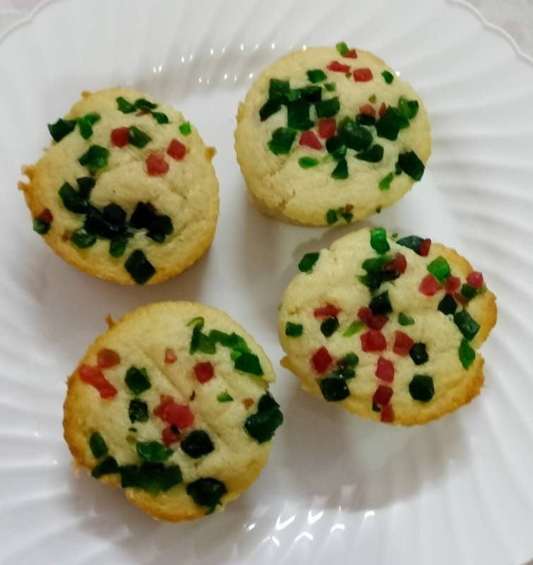 Tutti fruity muffins