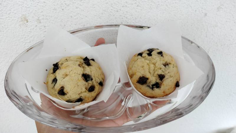 Banana choco chip muffin