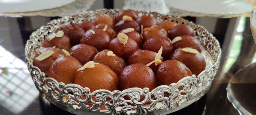 Homemade Gulab Jamun