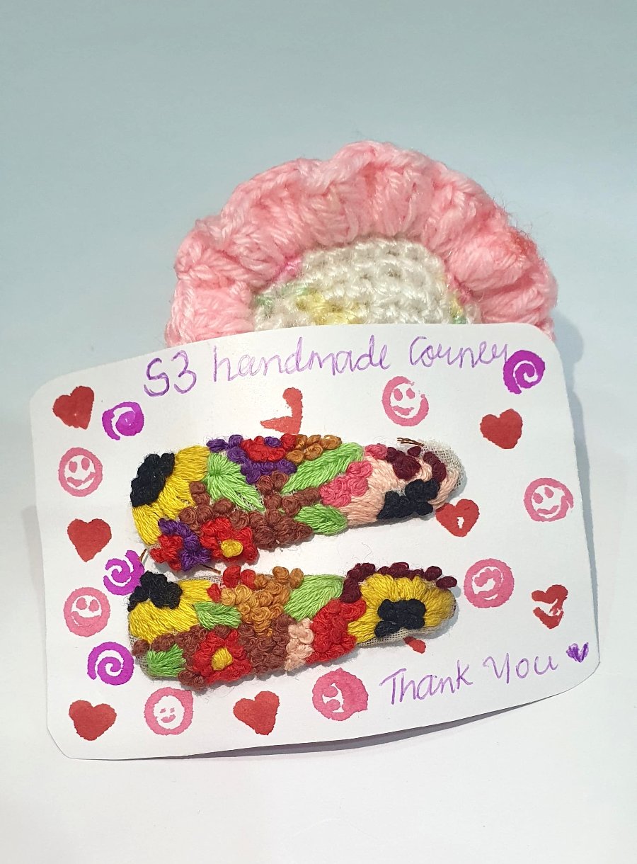 Embroidery hair clip