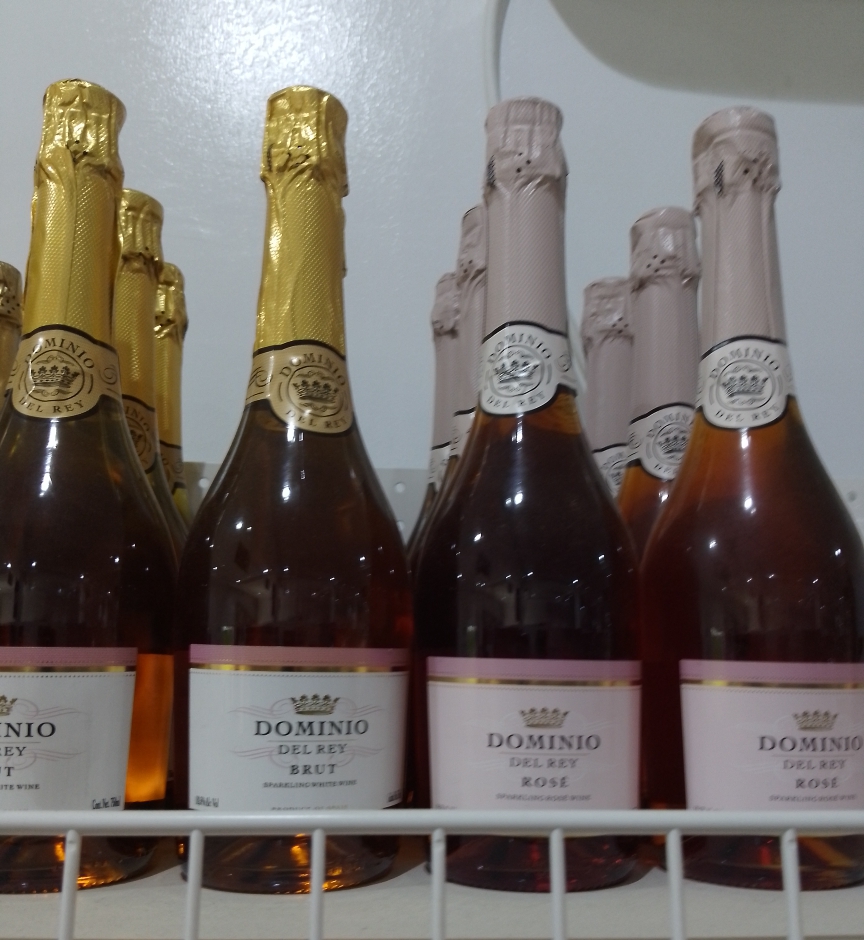 Dominio Del Rey Rosé Sparkling Wine — Gold