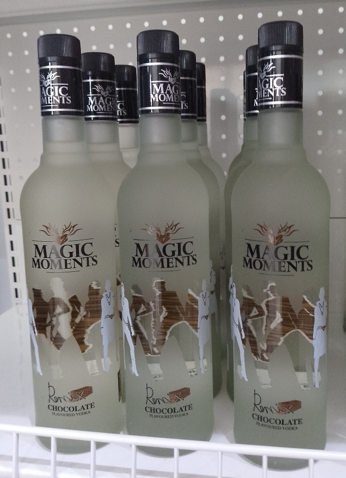 Magic Moments Remix Chocolate Flavoured Vodka — Silver