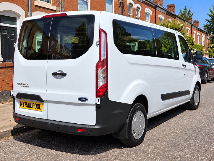 8 Seater XL vehicle - photo 2 of 2