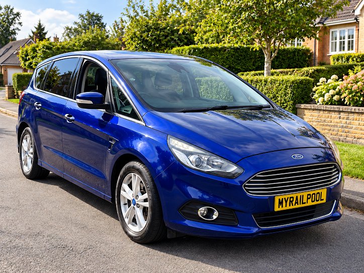 6–7 Seater vehicle - photo 4 of 4