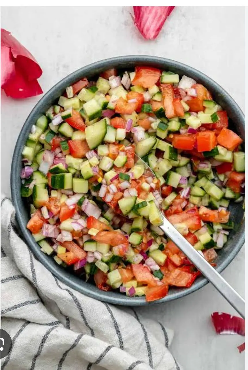 KACHUMAR SALAD