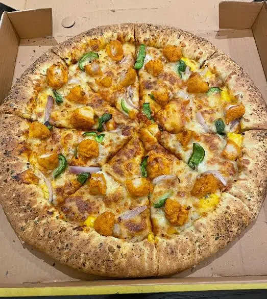CHICKEN SURPRISE PIZZA