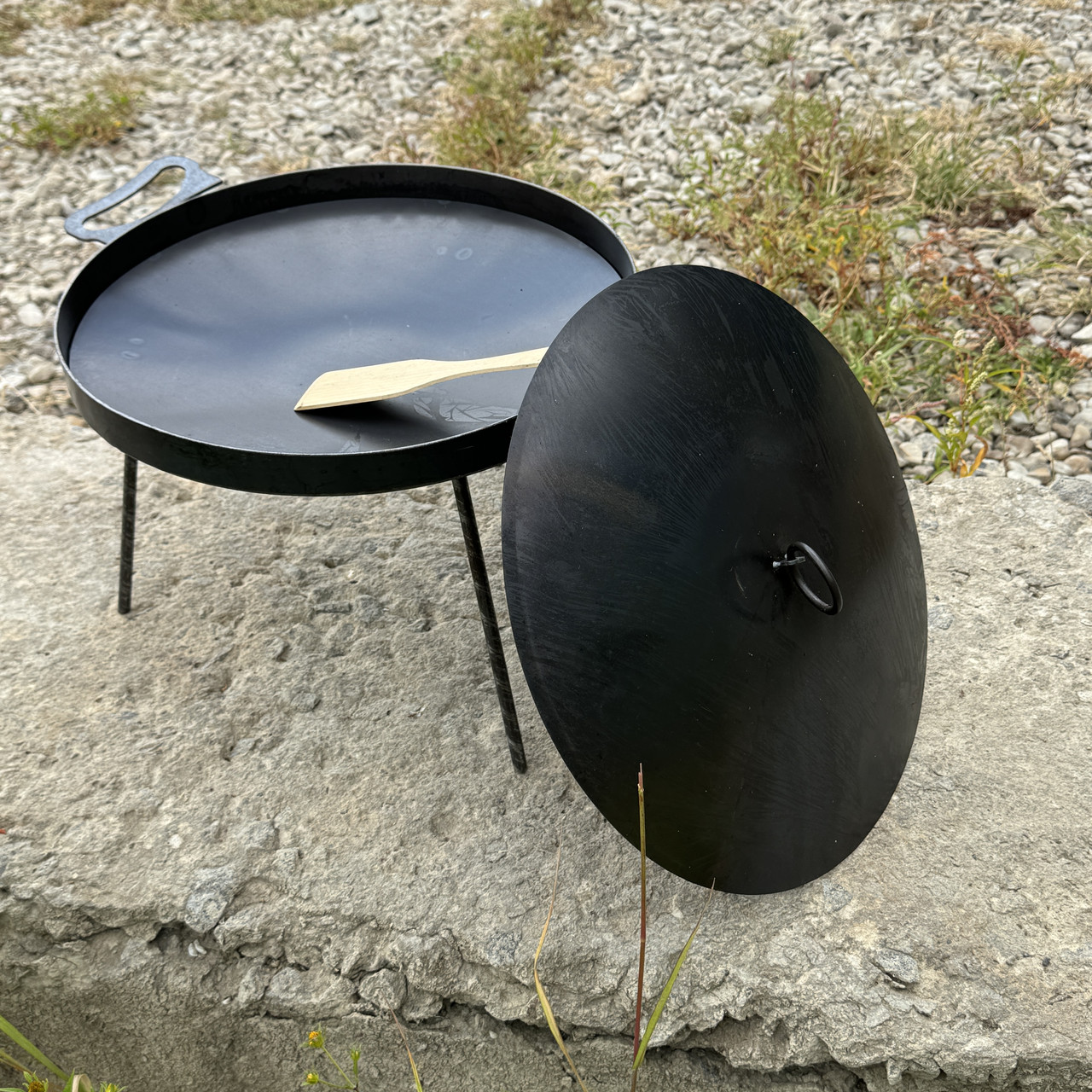 Сковорода з диска 40 см із кришкою та підставкою для вогню на розбірних ногах 1м - зображення 3