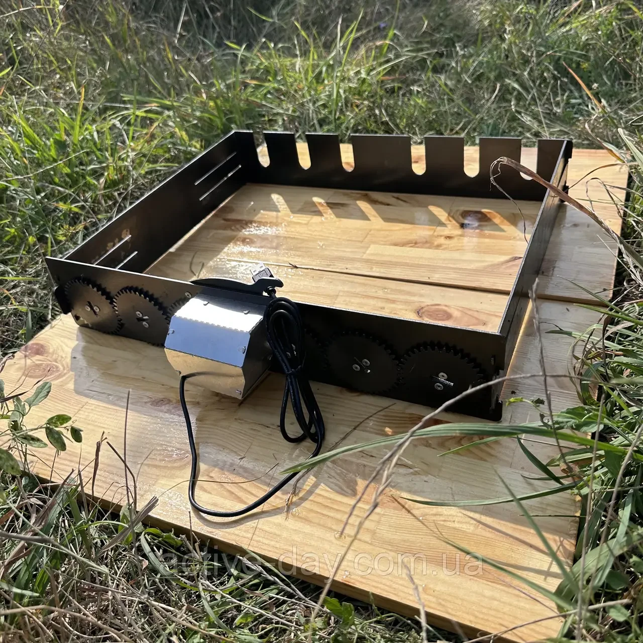 Автоматична шашличниця на 6 шампурів