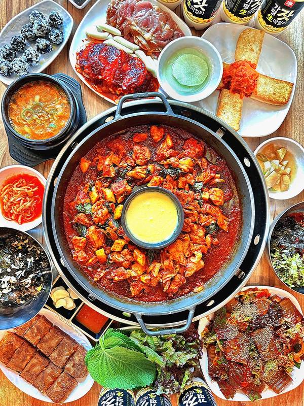 금강산숯불닭갈비막국수