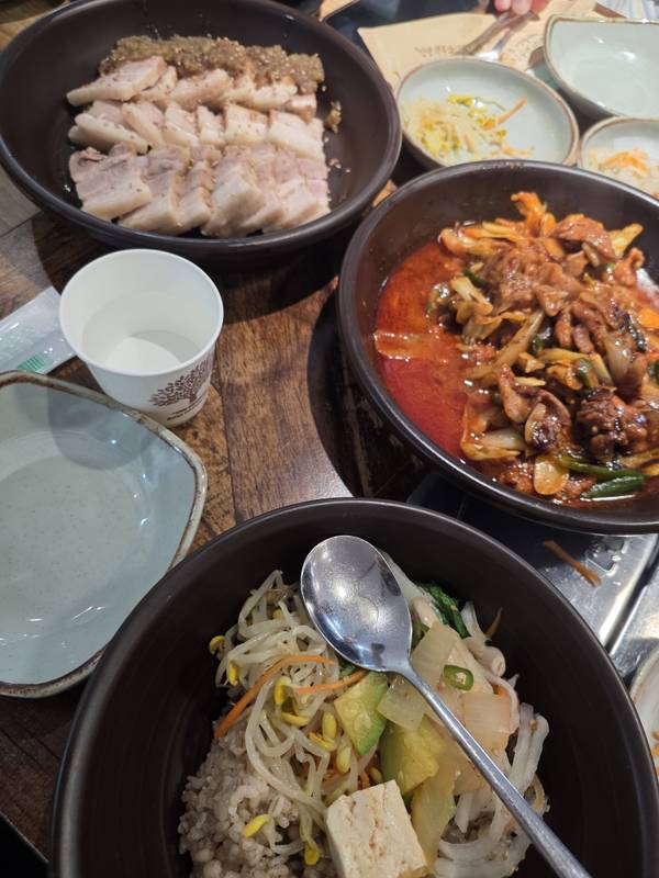 단양흑마늘쌈밥