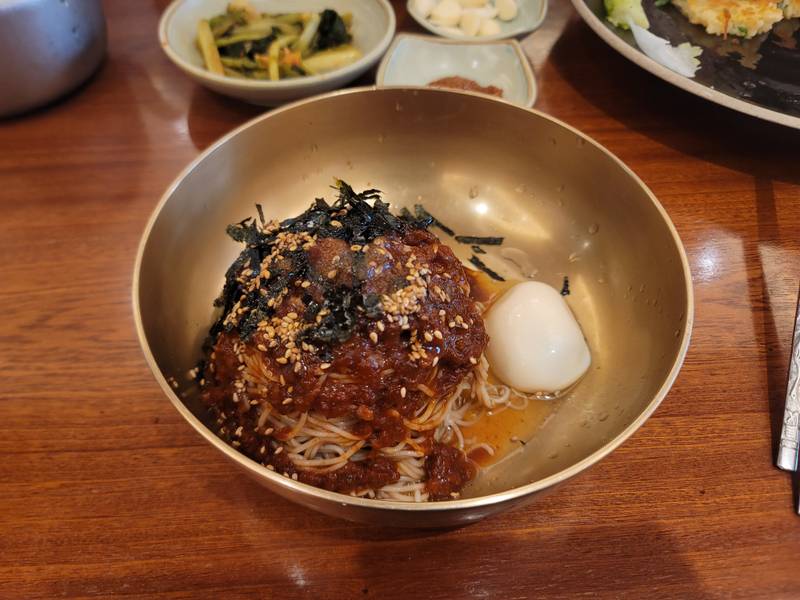 샘밭막국수 본점