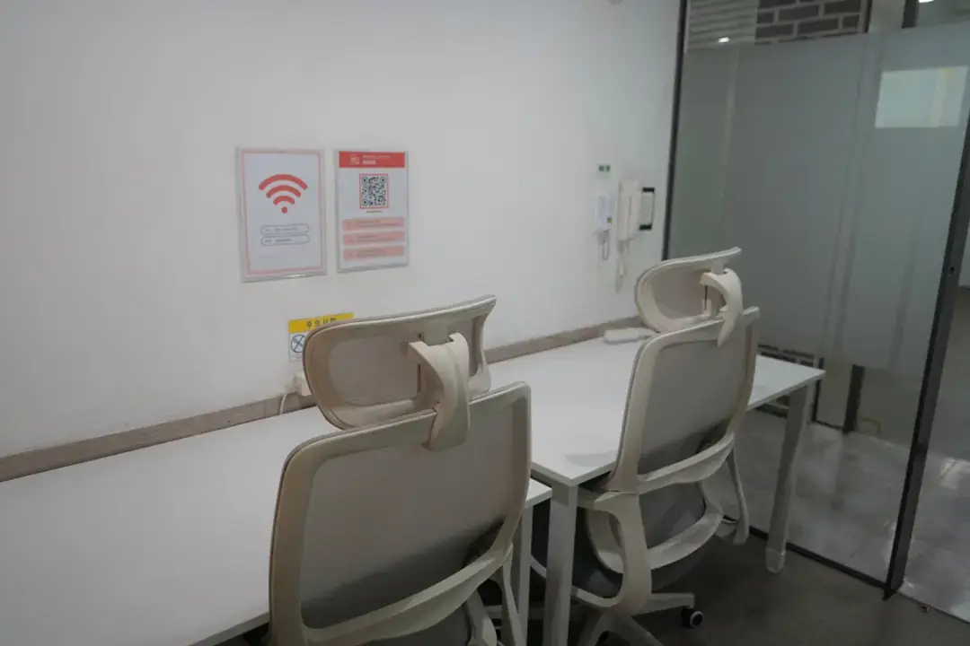 에프앤씨비즈센터