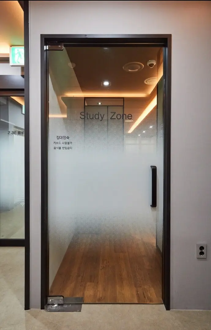 스터디카페 36.5 석촌고분역센터 사진 4