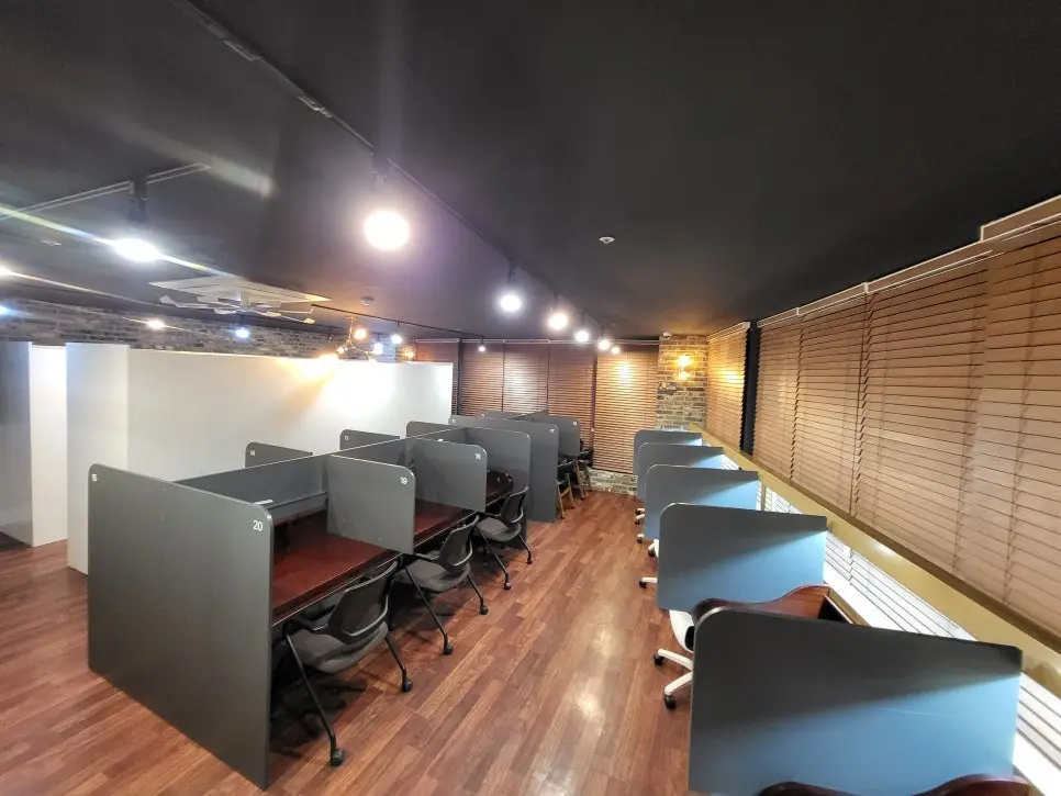이지스터디카페 암사점 사진 1