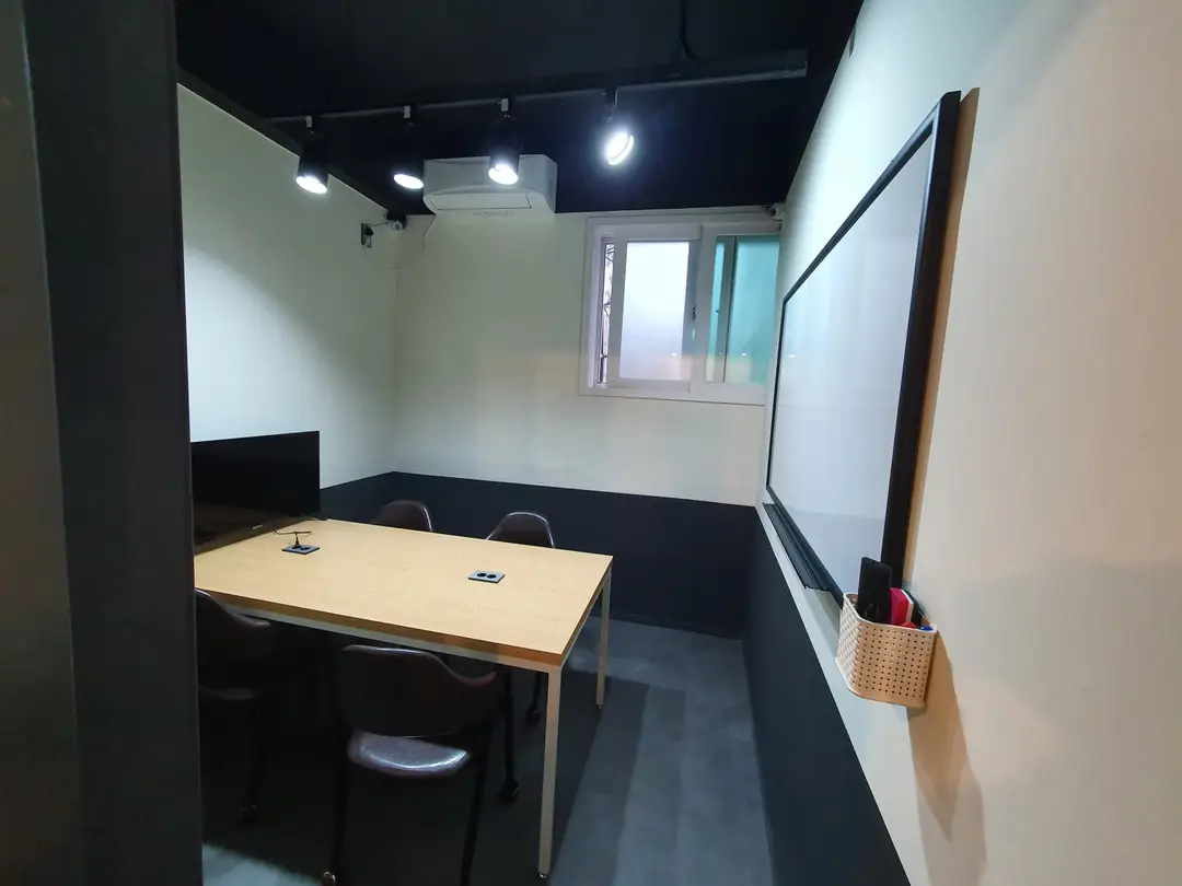 DCT 스터디카페 신이문점 사진 5