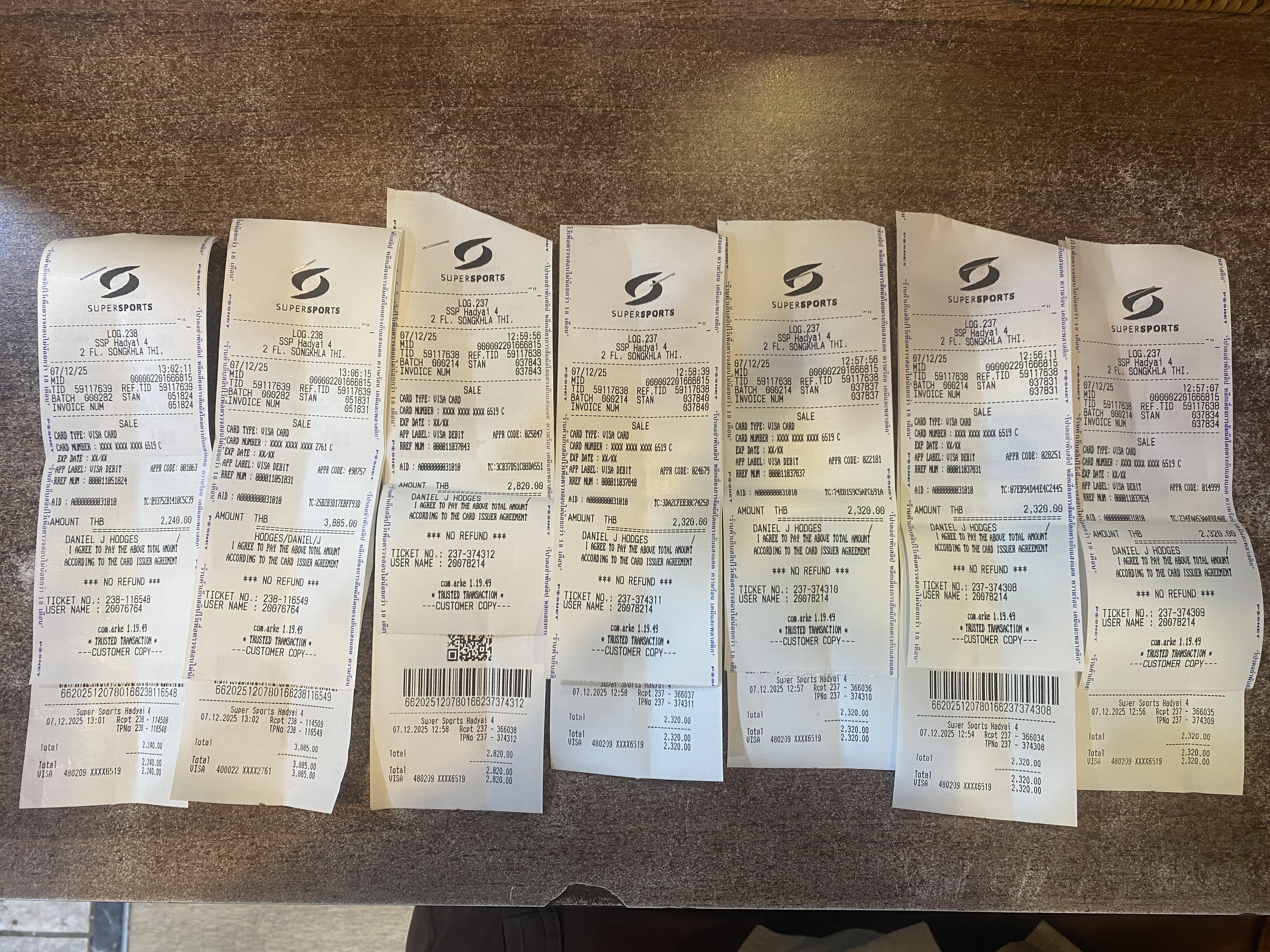 11 pairs of running shoes for the boxing team