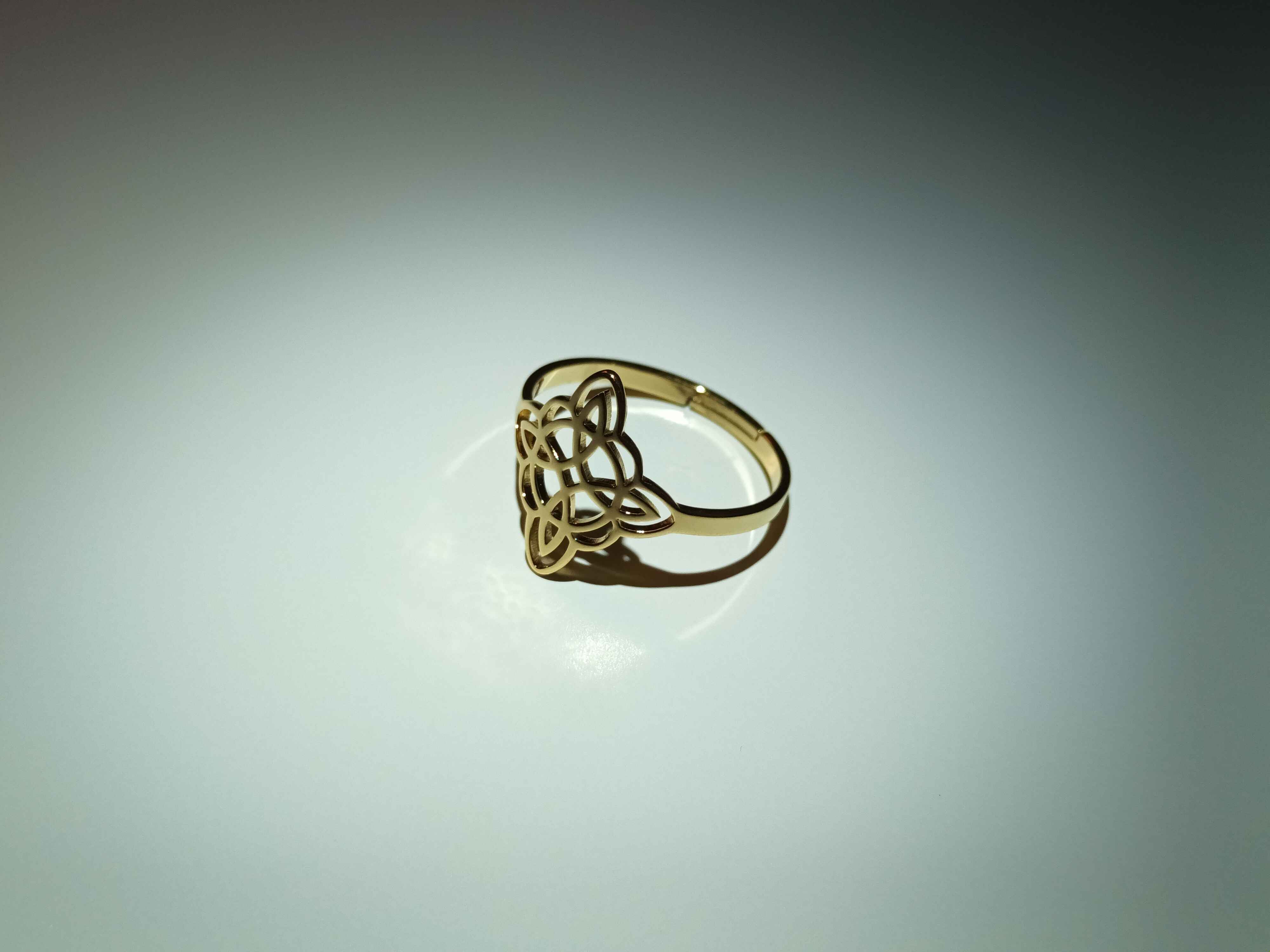 Anillo Nudo Sagrado