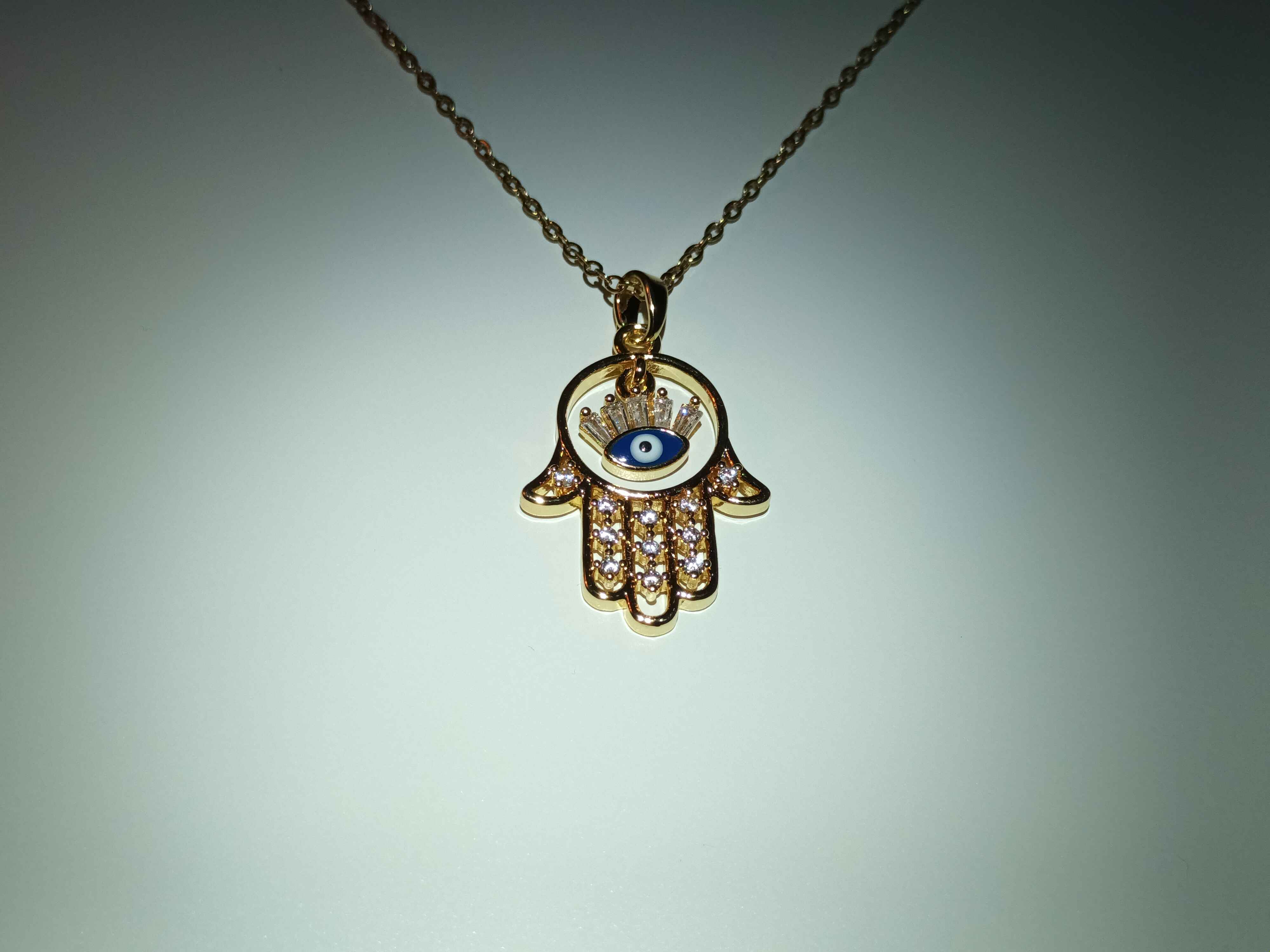Collar Mano Ojo Pestañas