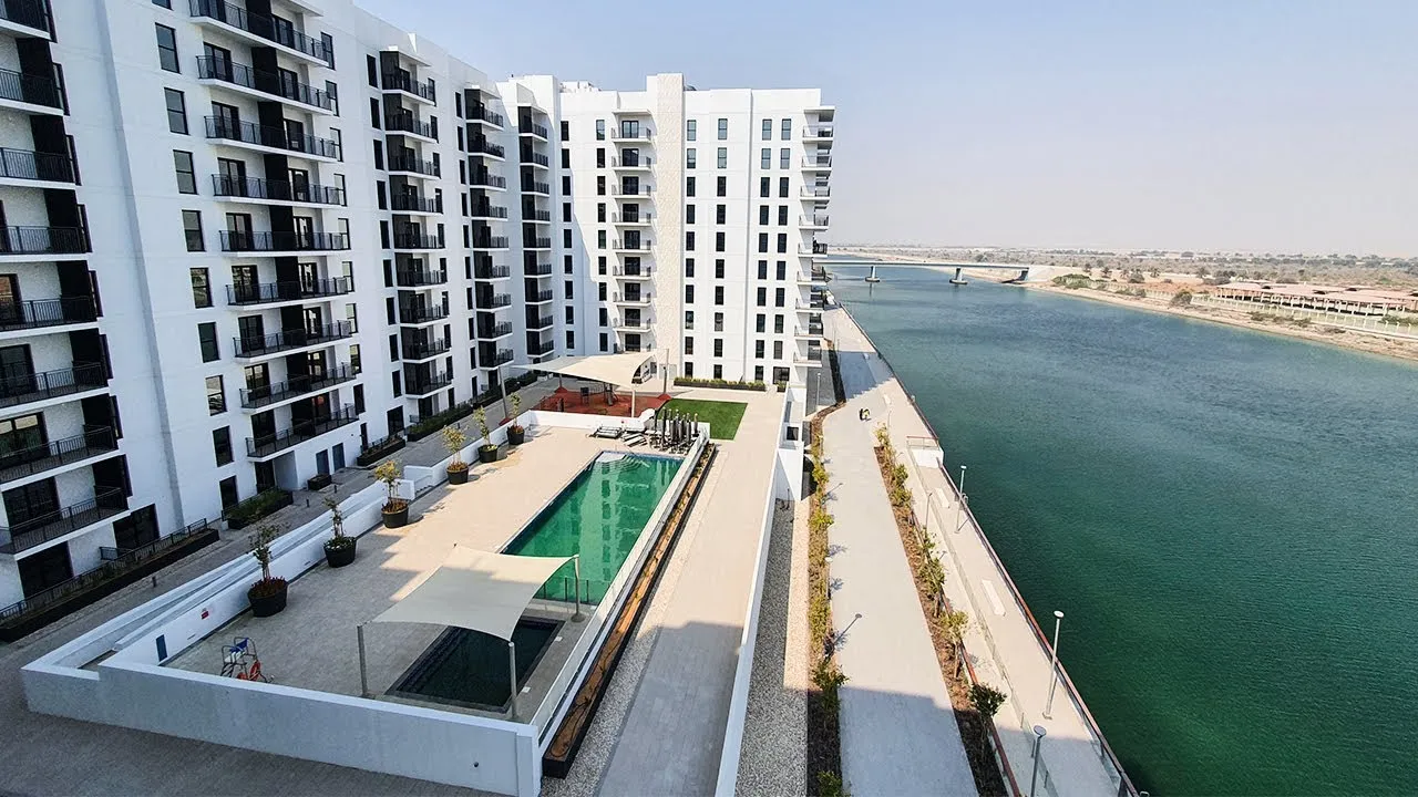 Canal View | Well Maintained 2BHK | Ready to Move In