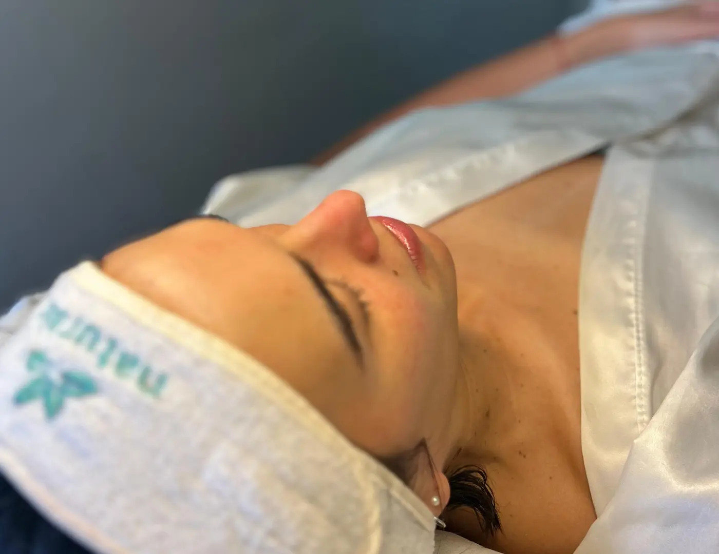 PROMO Limpieza Facial Profunda + Dermaplanning