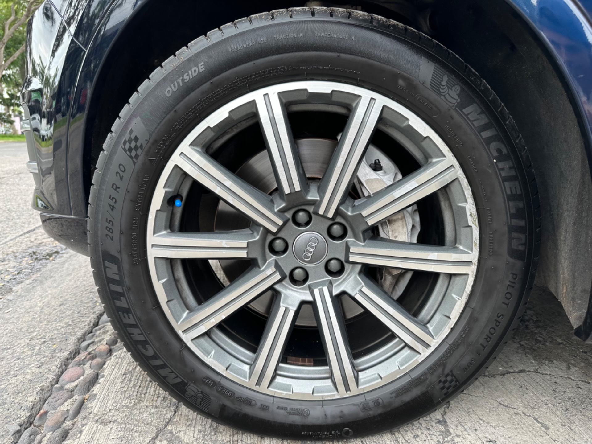 Audi Q7 Elite 2017-preview-17