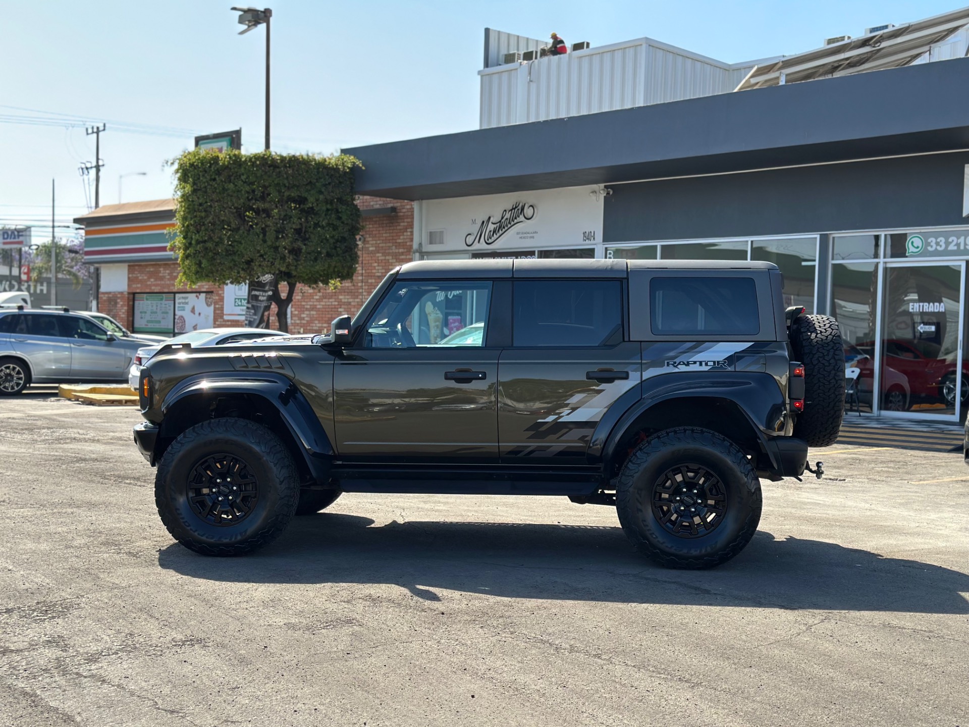 Ford Bronco Raptor  2024-preview-8