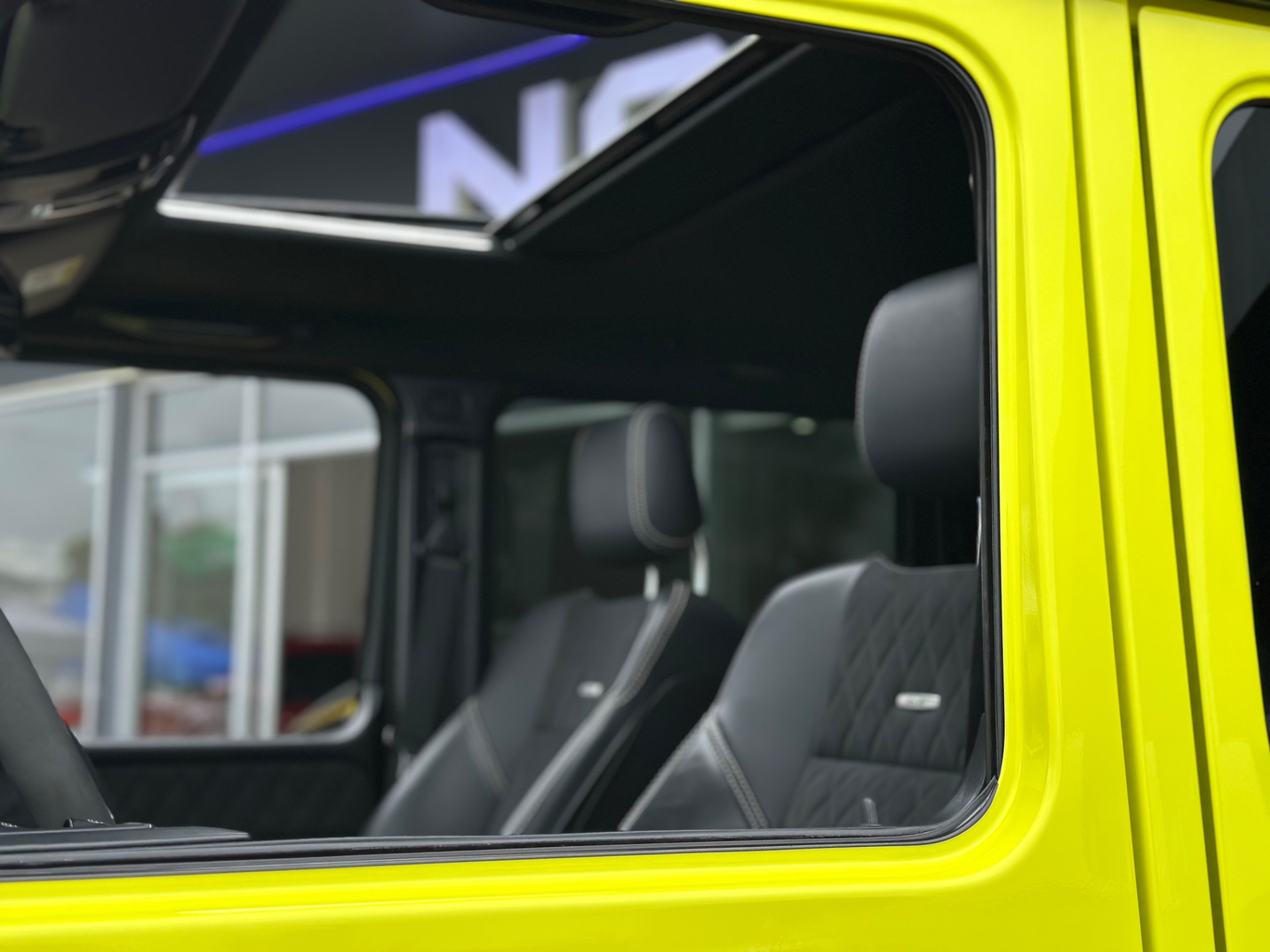 Mercedes-Benz G500 4x4 Squared  2017-preview-12