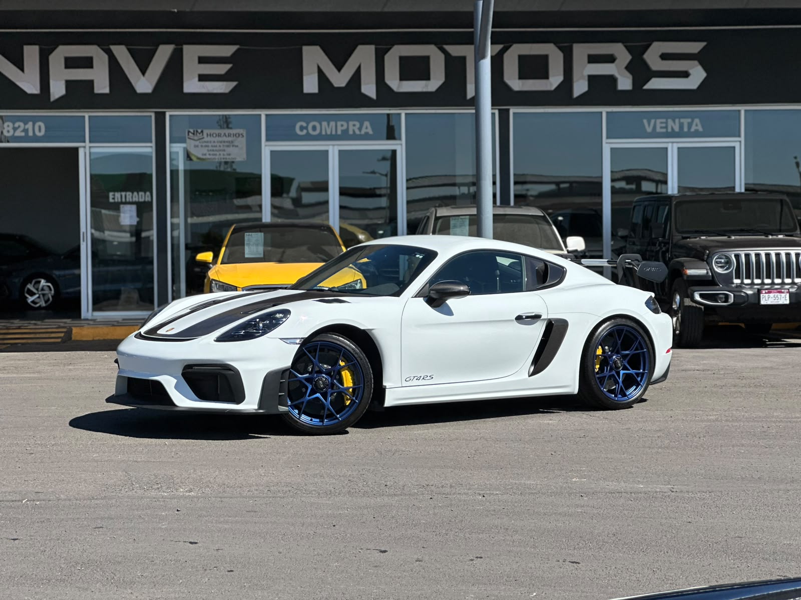 Porsche GT4 RS