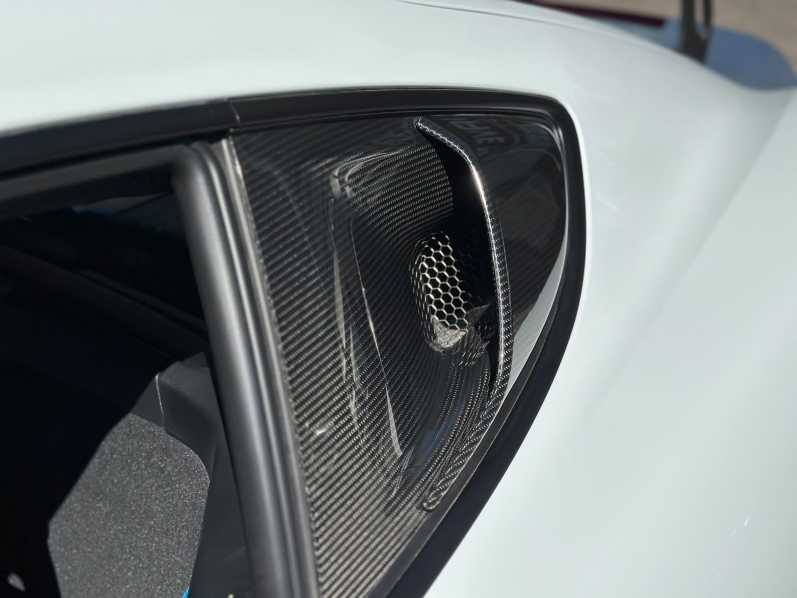 Porsche GT4 RS 2025-preview-14