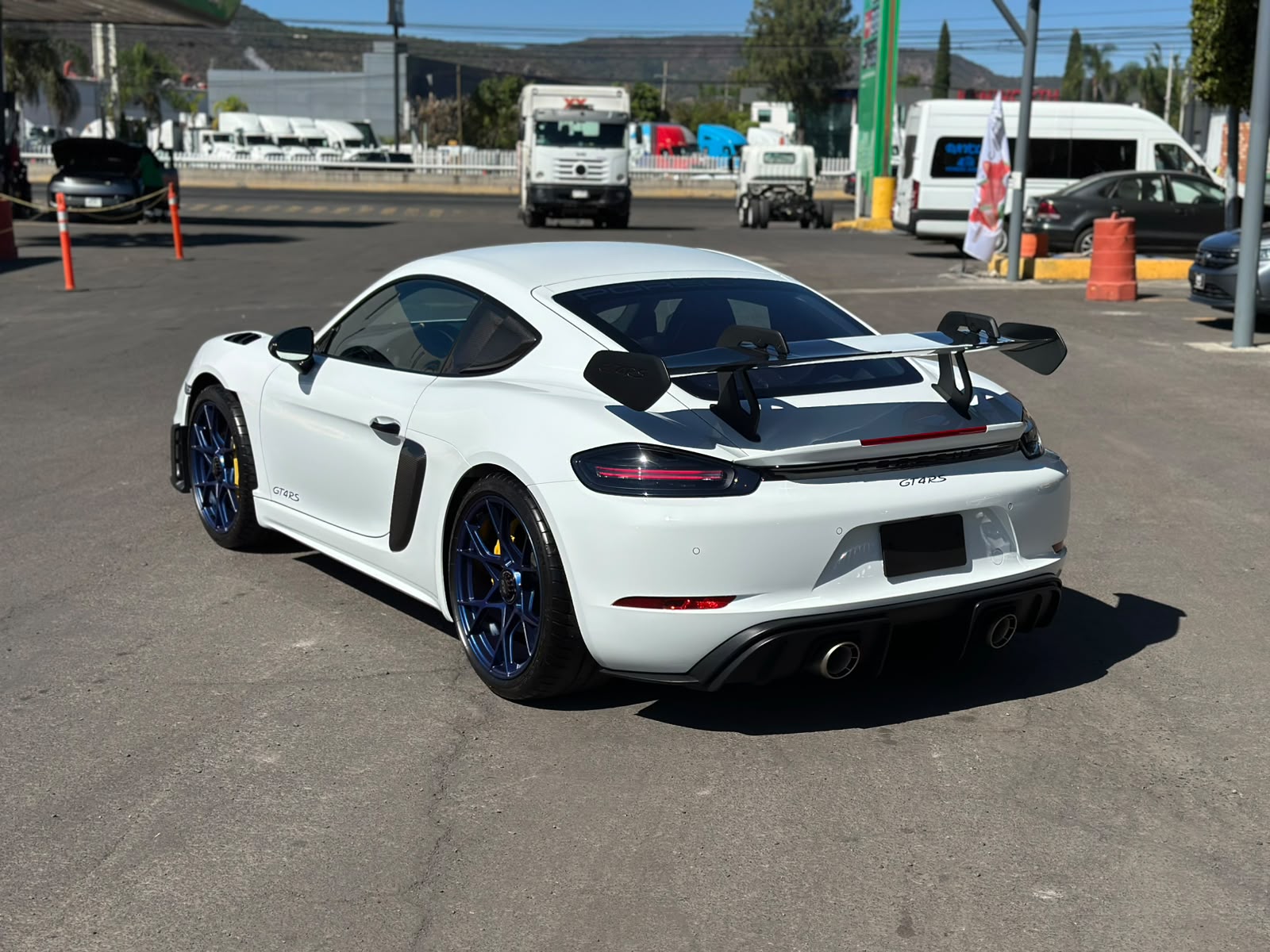 Porsche GT4 RS 2025-preview-7