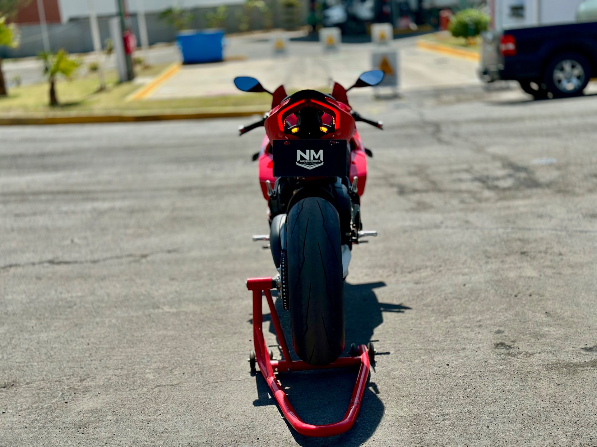Yes! Ducati Panigale V4 2023-preview-7