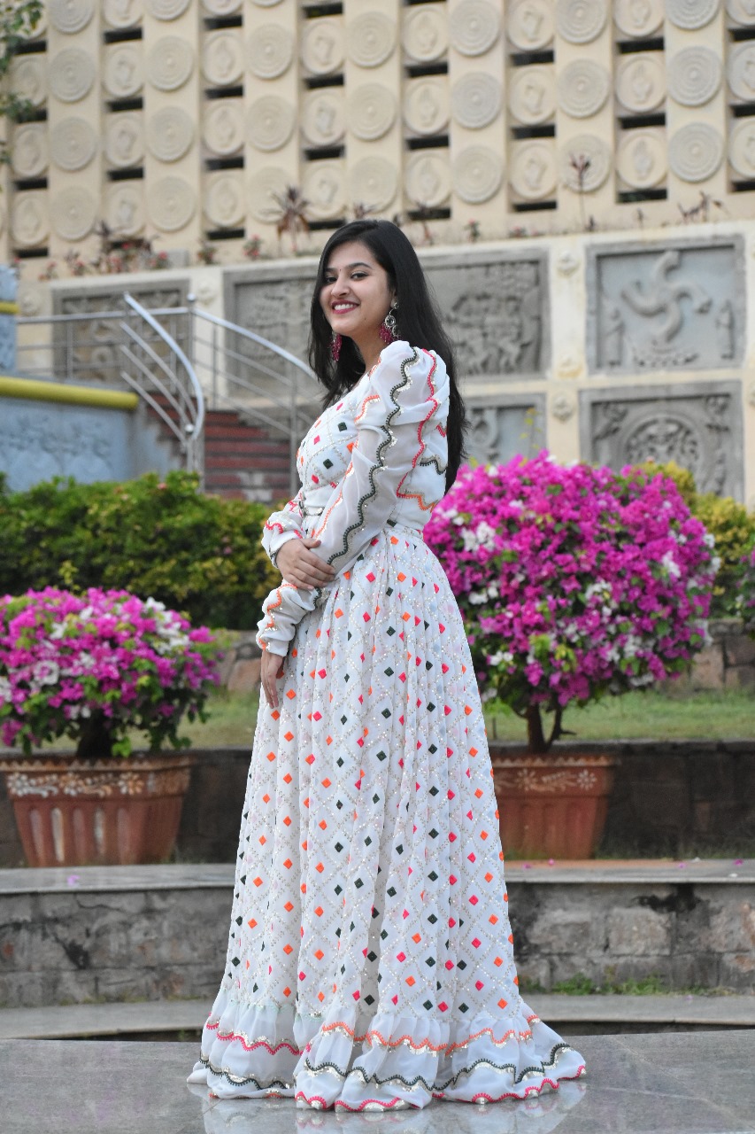 dress3 - 01ebfc9b0accff9f6fc584aa10197b8f75966ceb