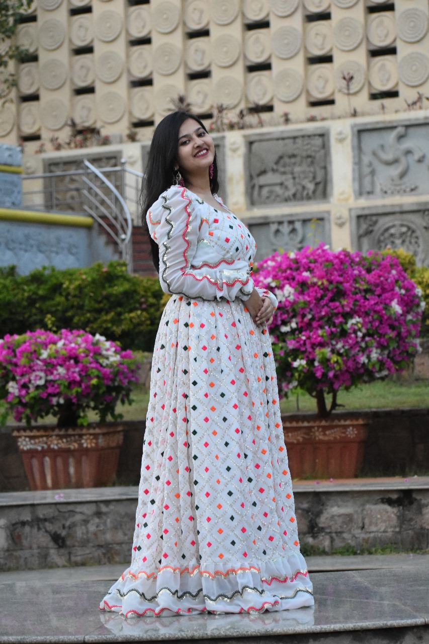 dress3 - 8a7c45300d7de586e3c9cceb55712d16f535a70e