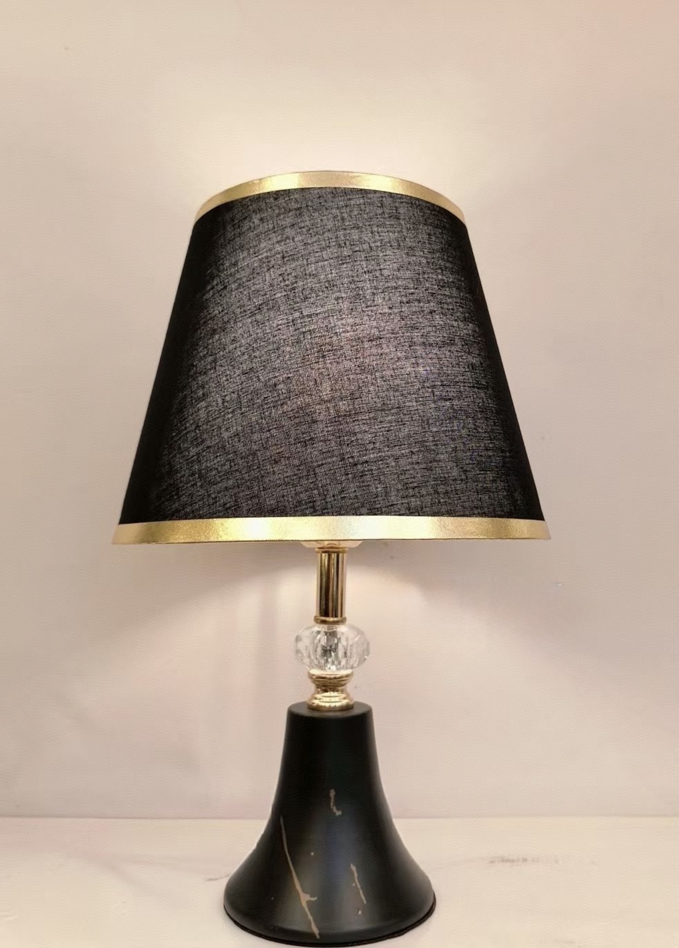 TABLE LAMP  - Image 1