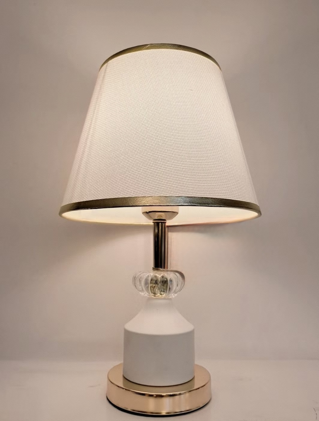 TABLE LAMP  - Image 1