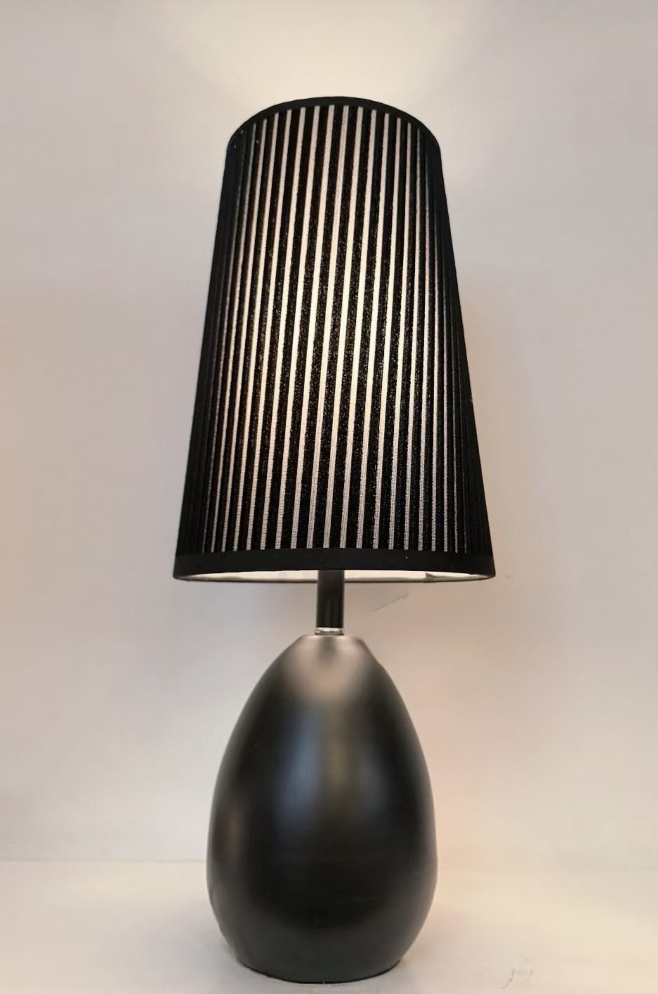 TABLE LAMP  - Image 1