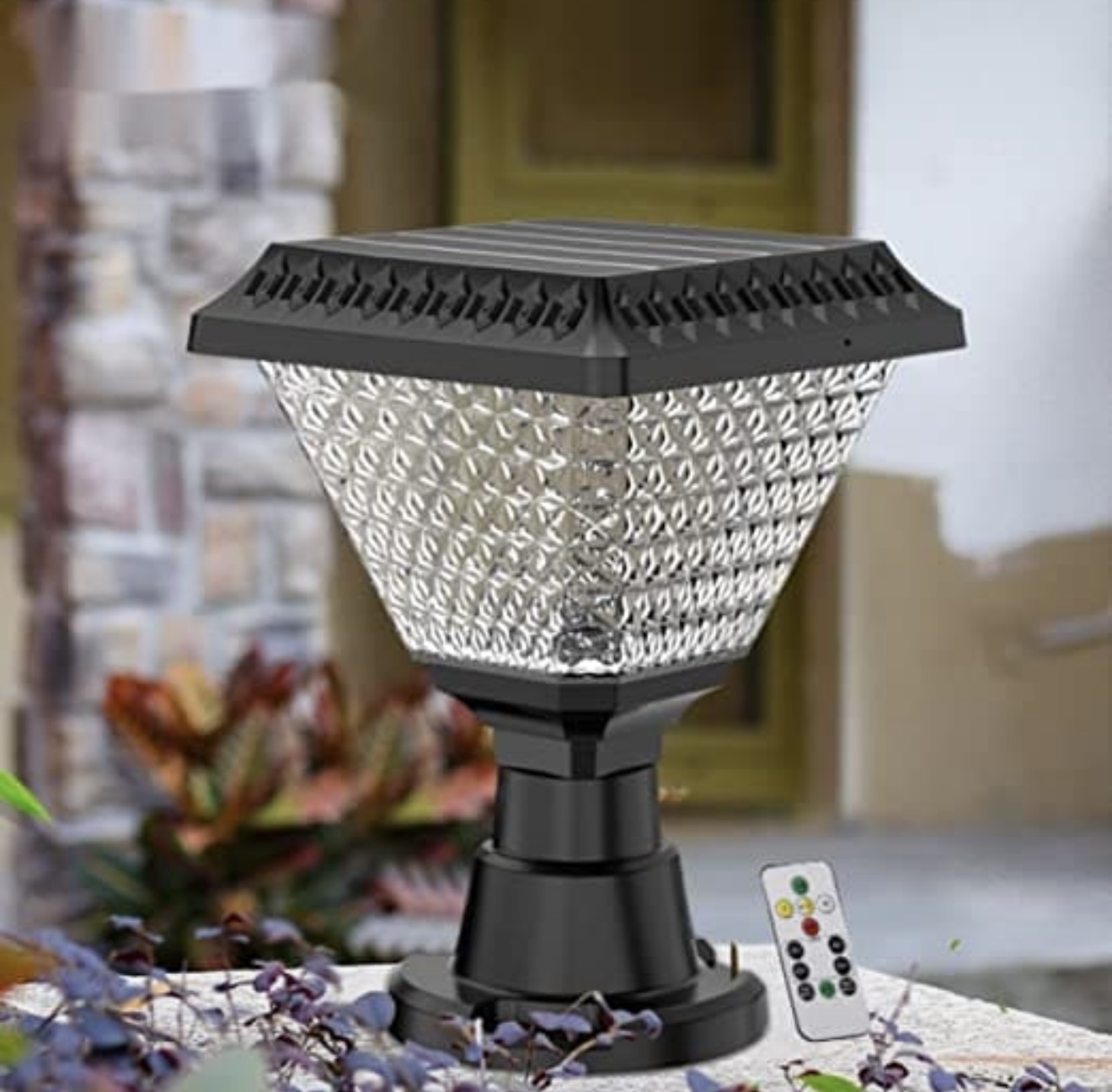SOLAR GARDEN LIGHT  - Image 1